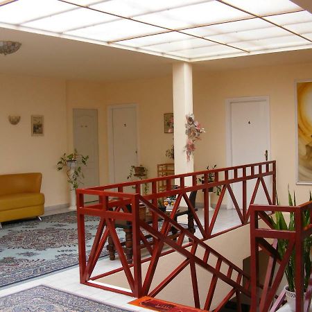 Hotel Pelikan Hódmezővásárhely Exteriör bild