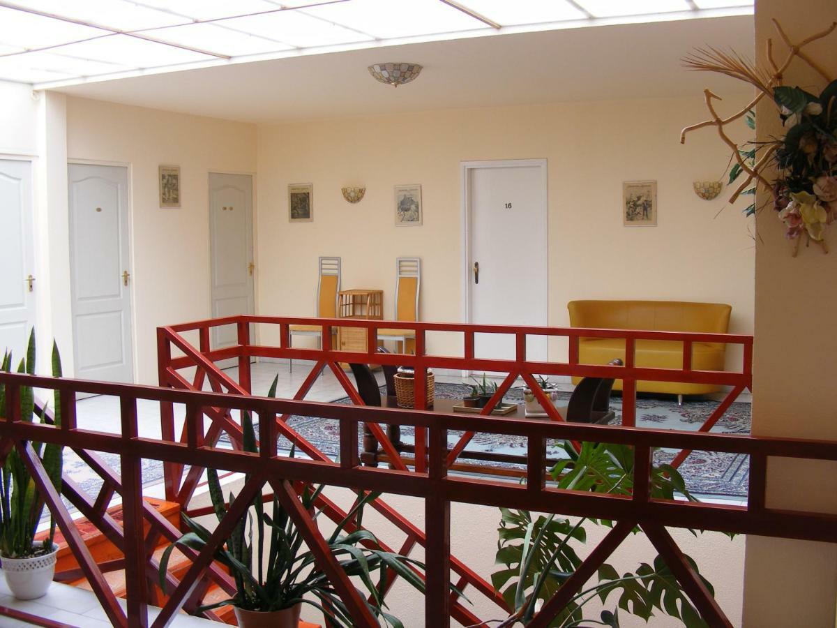 Hotel Pelikan Hódmezővásárhely Exteriör bild